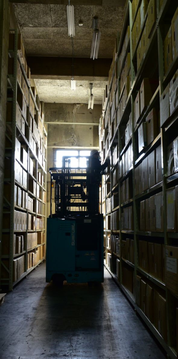 結城運輸倉庫の仕事の様子(スクロール画像)