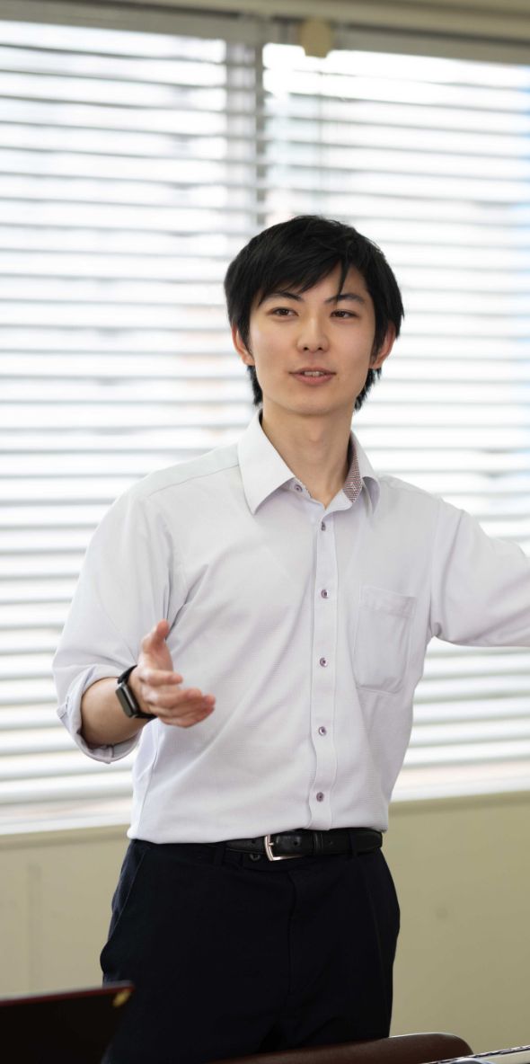 結城運輸倉庫の仕事の様子(スクロール画像)